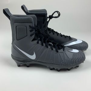 NIKE FORCE SAVAGE Mens Varsity Football Cleats.